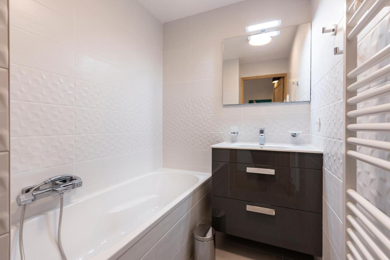 Terresens - Le Saphir Aparthotel Vaujany Ngoại thất bức ảnh