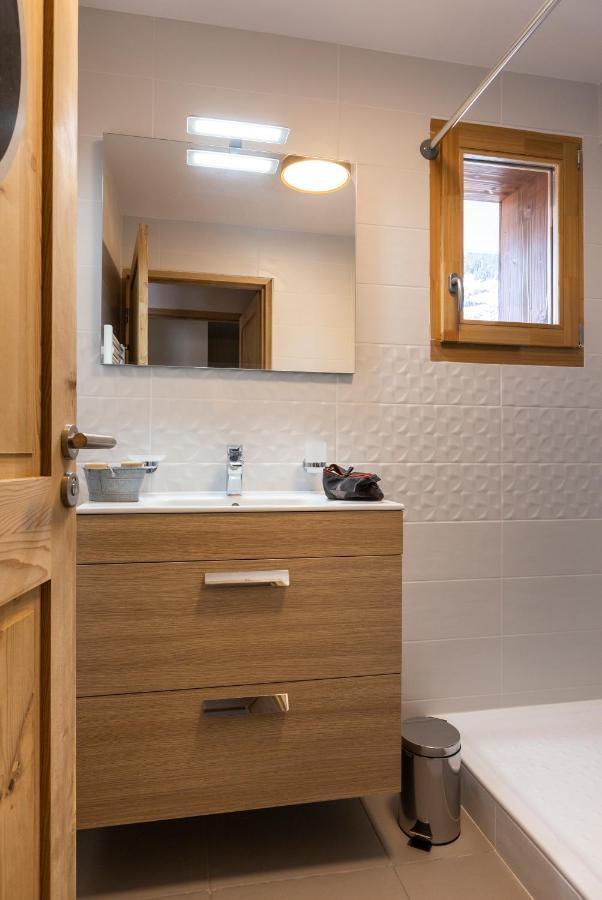 Terresens - Le Saphir Aparthotel Vaujany Ngoại thất bức ảnh